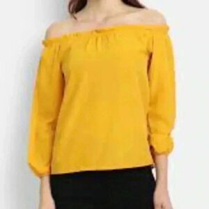 💥Moa Moa Off-Shoulders Yellow Top M